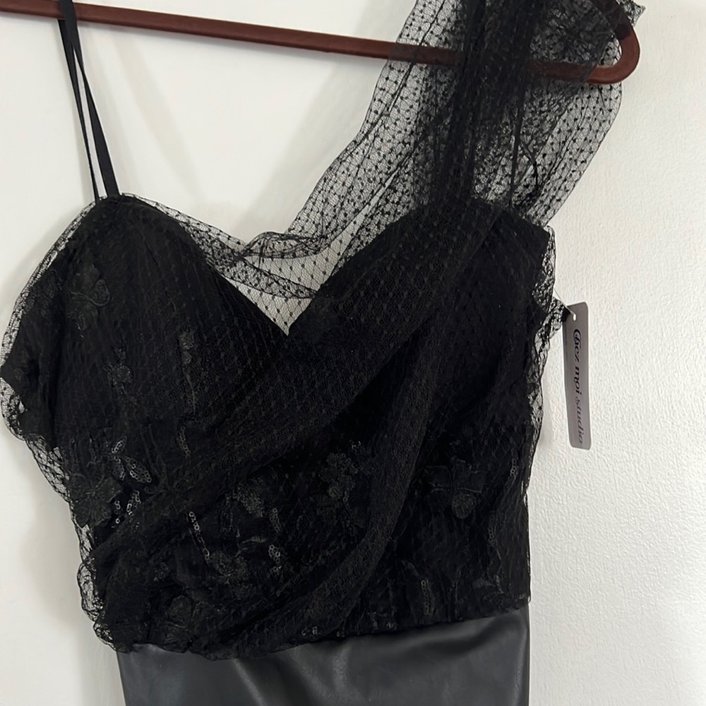 Elegant /sexy dress brand new .